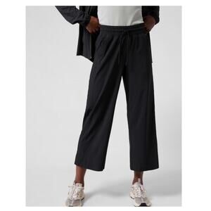 Athleta Avenue Wide Leg Crop Pant - black-women size 4